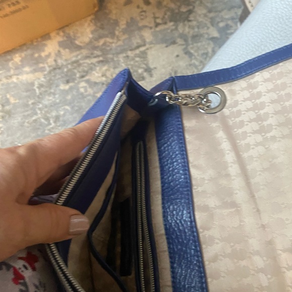 Karl Lagerfield crossbody - Picture 3 of 4